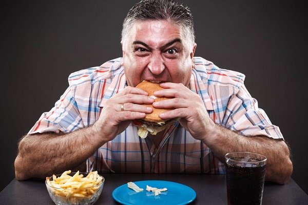 علت پرخوری عصبی و چاقی